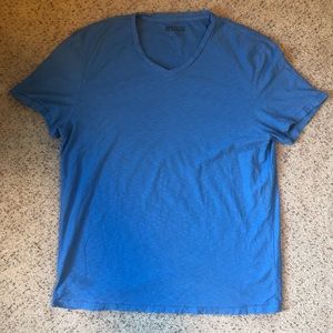 Kenneth Cole blue t-shirt. XL